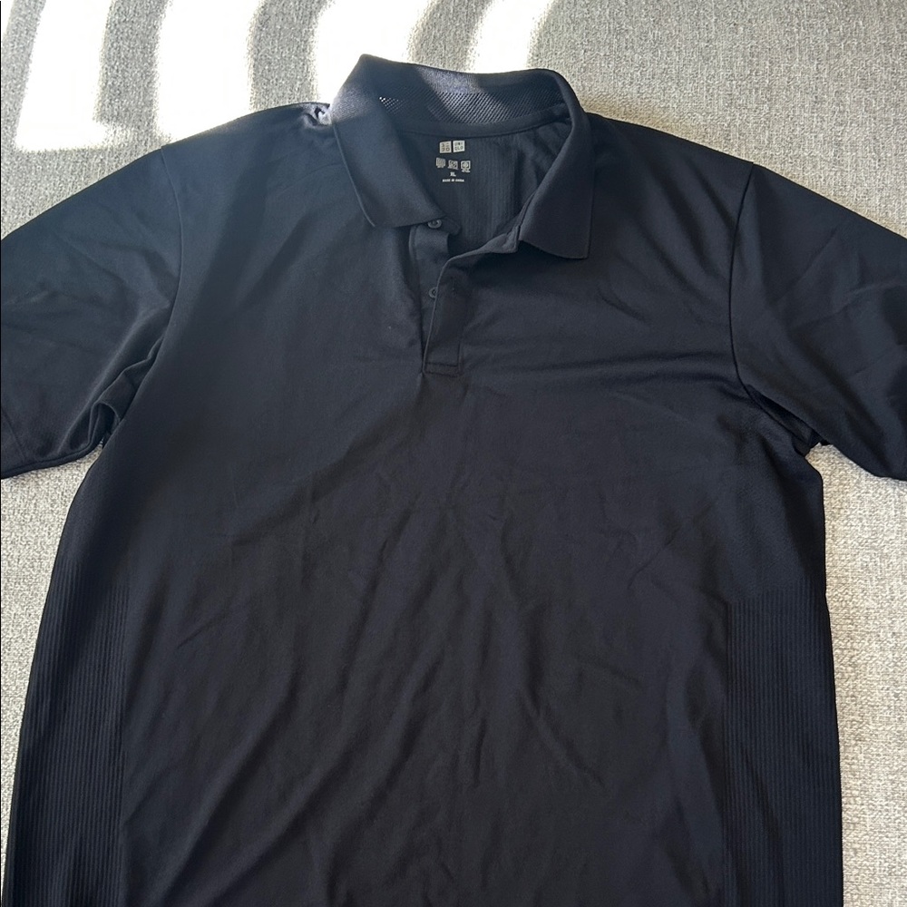 Uniqlo Men's Classic Black Polo Shirt